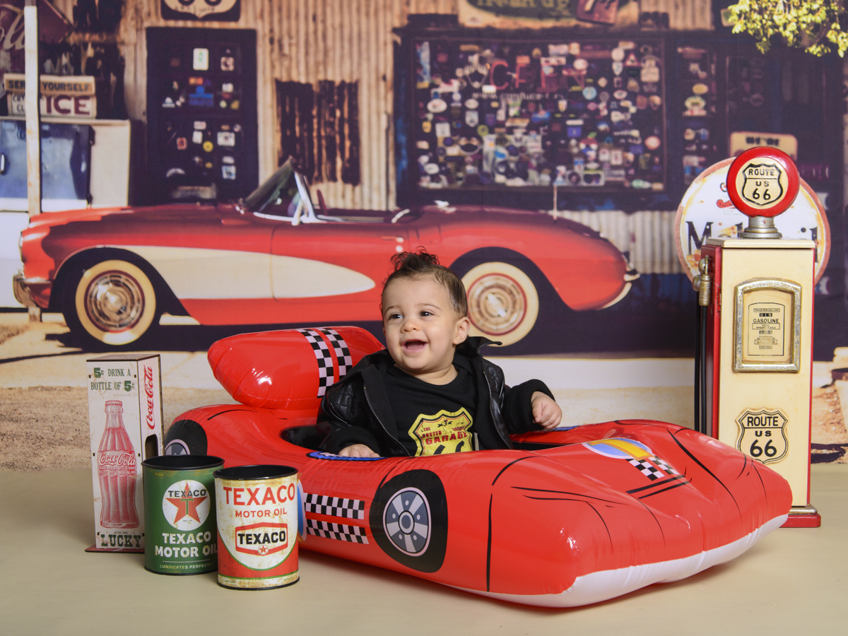 Sessão Retrô, carro, posto de combustível, gasolina, combustível, anos 60, couro, Sessão infantil jaqueta, graxa, bebê alegre, 