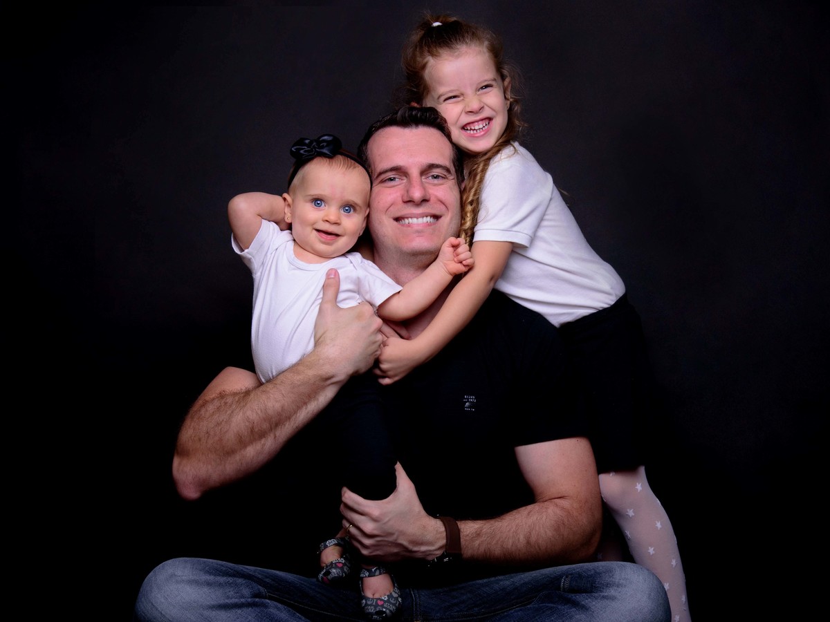 foto de família, inspiração foto de família, brincadeira de pai e filho, diversão, menino do papai, meu pai, meu herói, pai de menina, tal pai tal filha