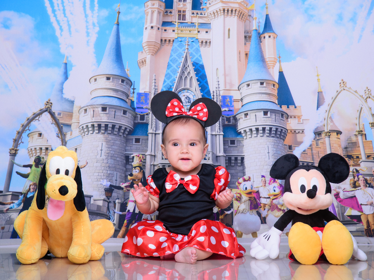 fantasia, castelo, disney, A Bella e a fera, sessão infantil, sessão aniversário, inspiração foto infantil, Minnie, Mickey, Pluto