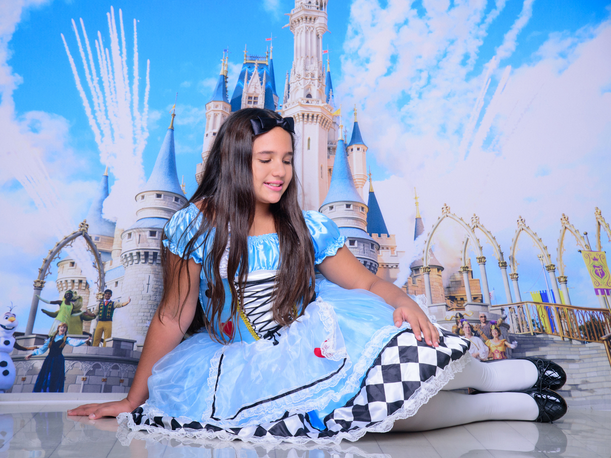 fantasia, castelo, disney, A Bella e a fera, sessão infantil, sessão aniversário, inspiração foto infantil, Alice no país das maravilhas