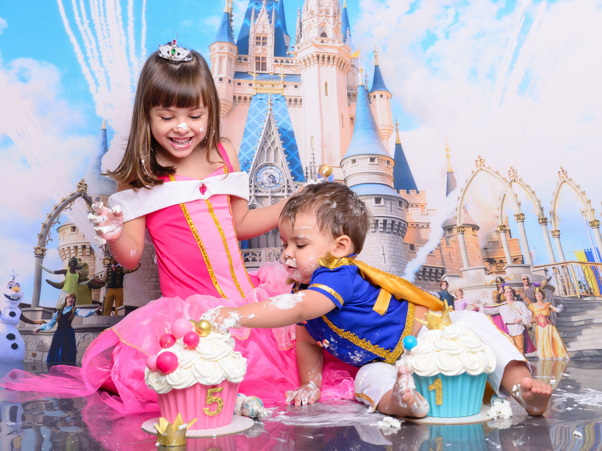Smash the cake, irmãos, principe, princesa, disney, castelo, aniversário, sessão de aniversário, pequeno príncipe, 1 ano