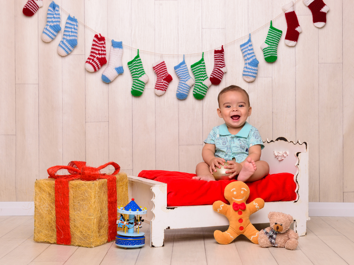 QUARTINHO, MEIAS DE NATAL, NATAL, NEVE, FELIZ NATAL, SESSÃO DE NATAL, FOTOS NATAL, BONECO DE NEVE, ELFO, ASSISTENTE DO PAPAI NOEL, GUINOMO, ARVORE DE NATAL, TRENÓ, CHAMINÉ, GORRO DE NATAL, PRESENTE