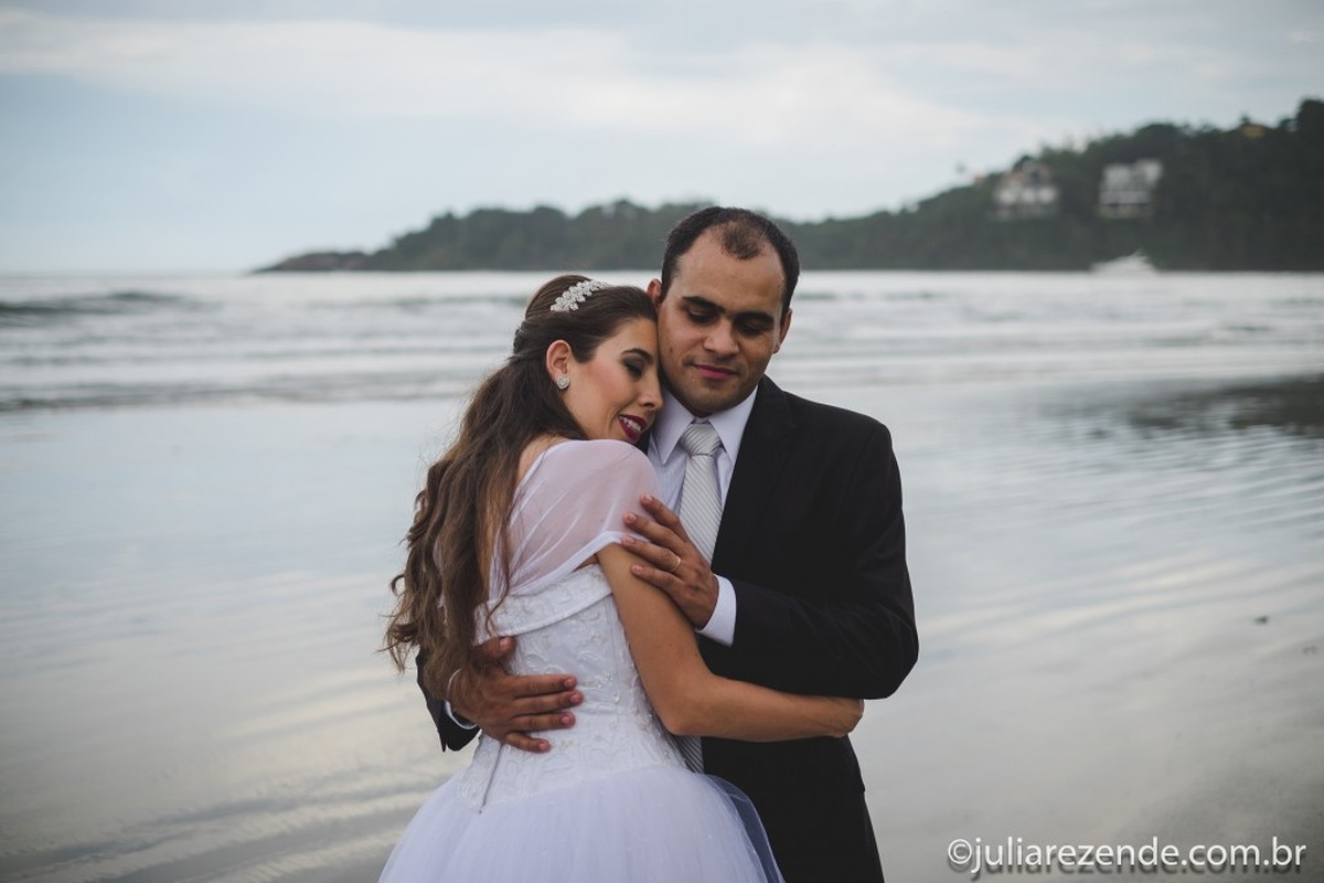 Leticia e Francisco – Trash the Dress – Guarujá