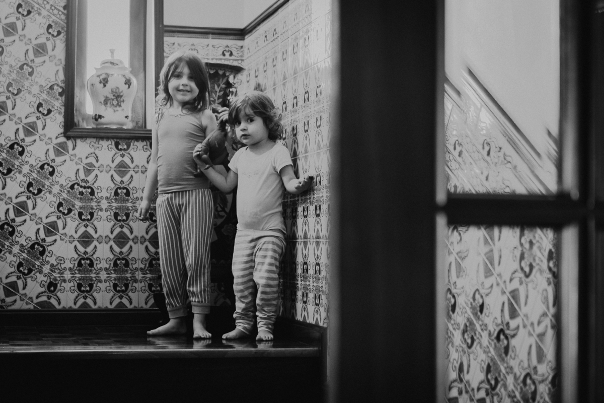 melhores fotografos de aveiro; top 10 fotografos de casamento de aveiro; melhores fotografias de casamento; daniel lobo fotografia; aveiro; noivo; casa do noivo