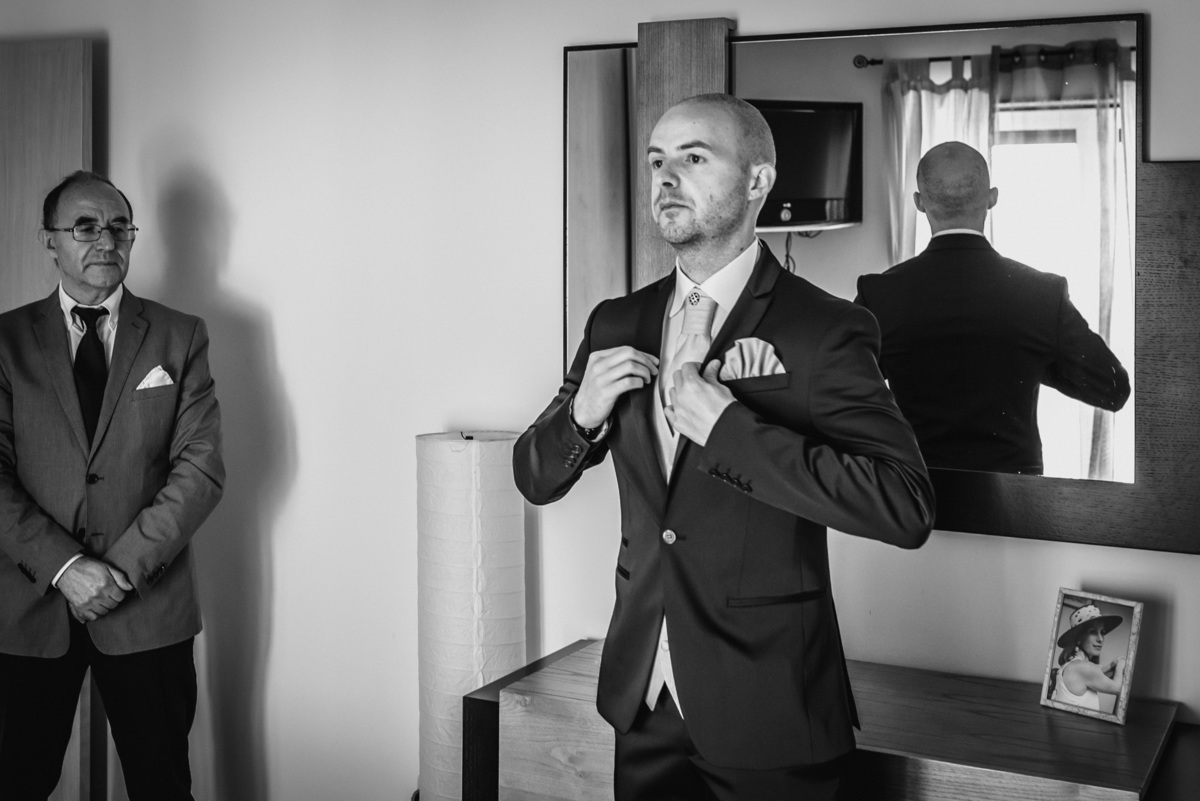 melhores fotografos de aveiro; top 10 fotografos de casamento de aveiro; melhores fotografias de casamento; daniel lobo fotografia; aveiro; noivo; vespa
