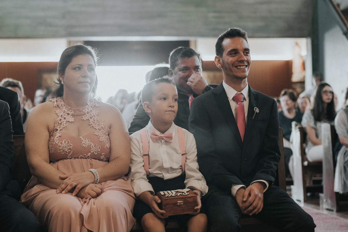 melhores fotografos de aveiro; top 10 fotografos de casamento de aveiro; melhores fotografias de casamento; daniel lobo fotografia; noivo; casa de abis; aveiro