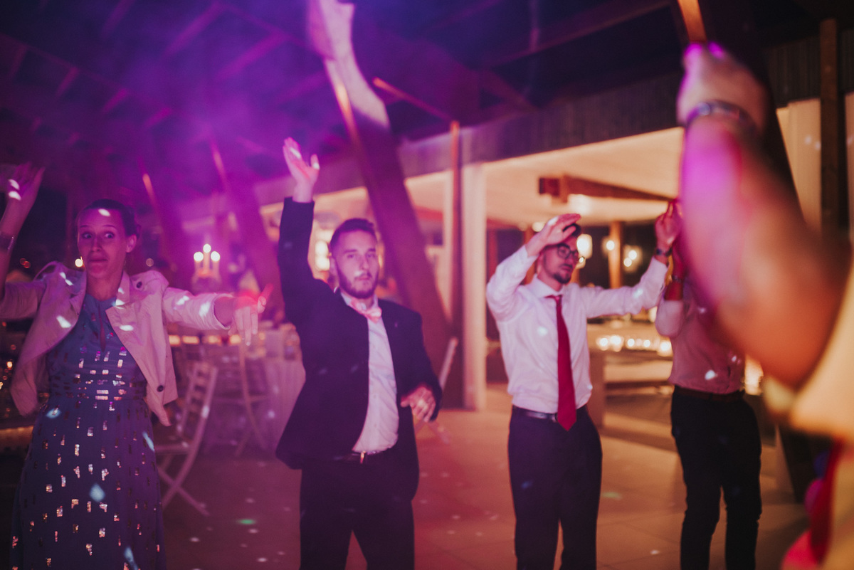 melhores fotografos de aveiro; top 10 fotografos de casamento de aveiro; melhores fotografias de casamento; daniel lobo fotografia; noivo; casa de abis; aveiro