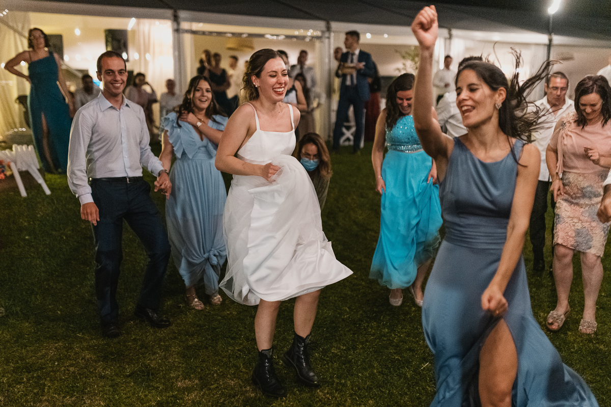 melhores fotografos de aveiro; top 10 fotografos de casamento de aveiro; melhores fotografias de casamento; daniel lobo fotografia; casamento rustico; quinta da costeira; casamento descontraido; casamento natureza; festa; folk; musica folk; banda polk