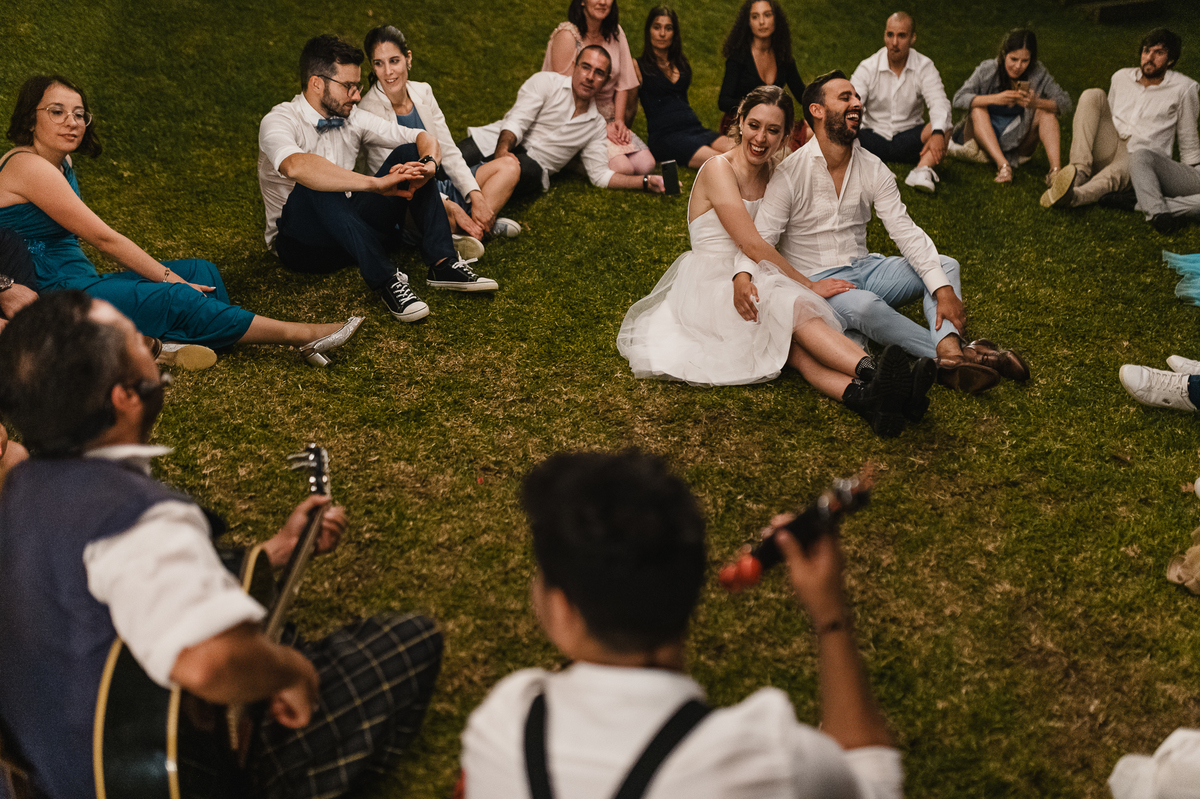melhores fotografos de aveiro; top 10 fotografos de casamento de aveiro; melhores fotografias de casamento; daniel lobo fotografia; casamento rustico; quinta da costeira; casamento descontraido; casamento natureza; festa; folk; musica folk; banda polk