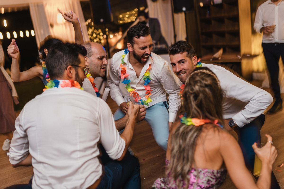 melhores fotografos de aveiro; top 10 fotografos de casamento de aveiro; melhores fotografias de casamento; daniel lobo fotografia; casamento rustico; quinta da costeira; casamento descontraido; casamento natureza; festa; casa de papel; musicbox porto