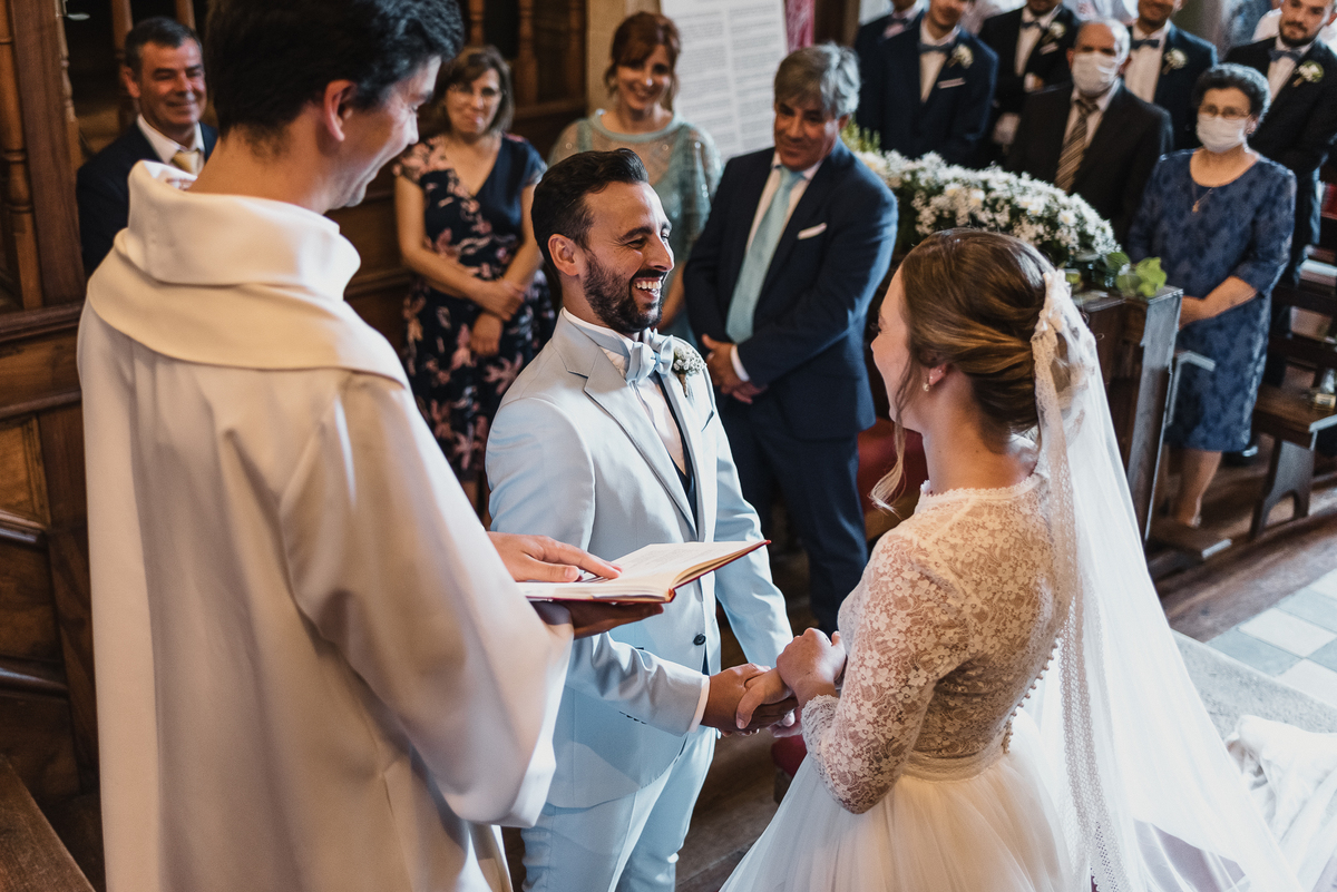 melhores fotografos de aveiro; top 10 fotografos de casamento de aveiro; melhores fotografias de casamento; daniel lobo fotografia; casamento rustico; quinta da costeira; casamento descontraido; casamento natureza; cerimonia; coro genesis