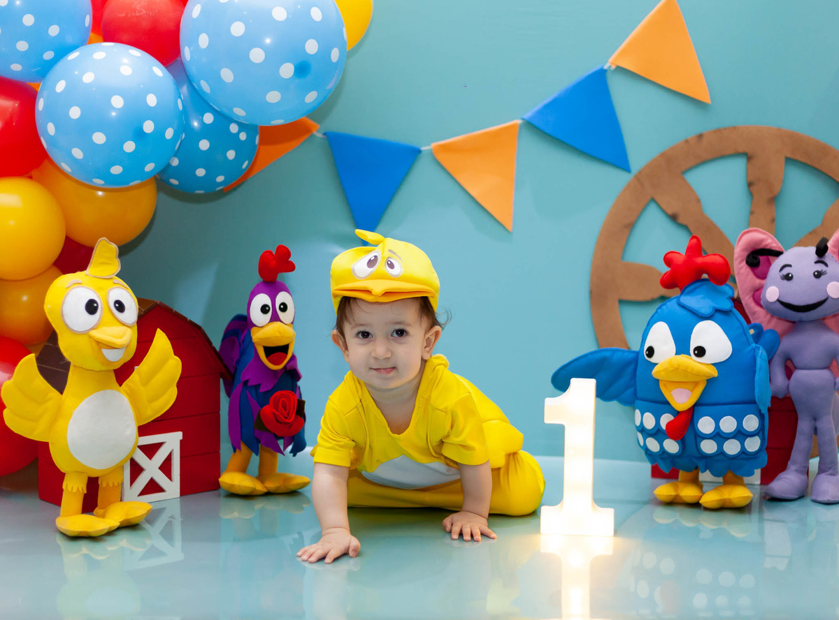 smash the cake bebe pintinho amarelinho