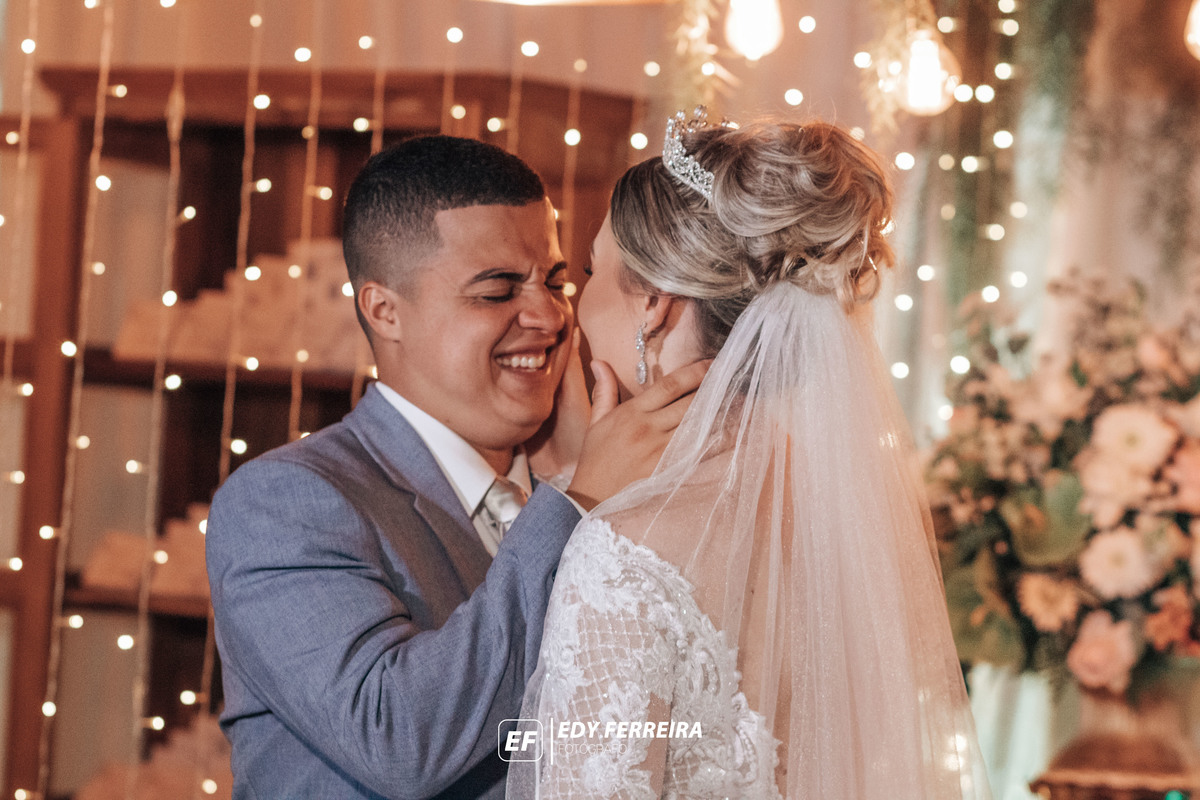 Mariana e Lucas - Fotografo Edy ferreira - fotografos de casamento - fotografos de guarapari - fotos de casamento - cerimonia ao ar livre