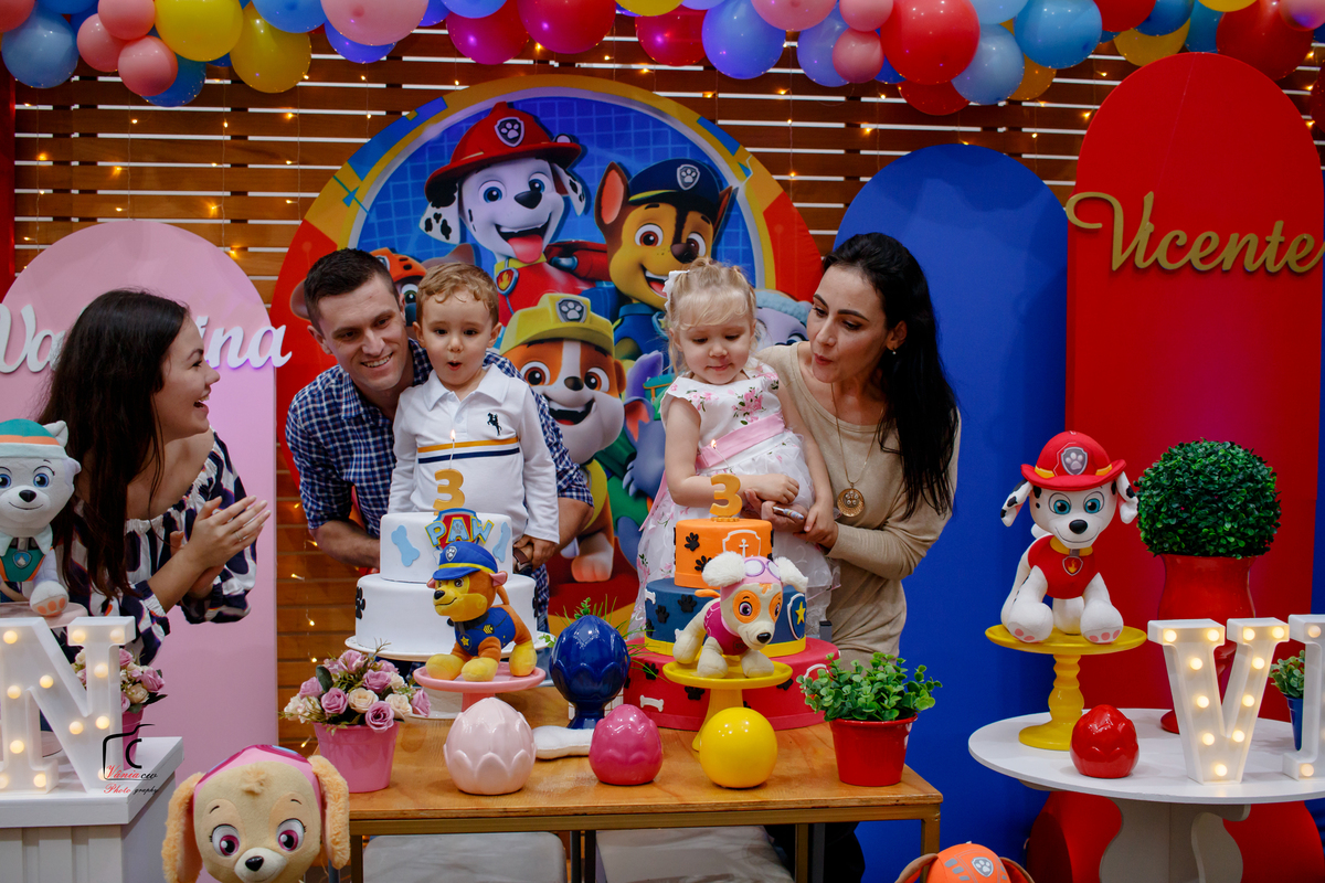 Festa infantil hora do parabéns