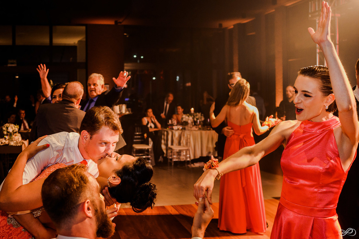 Casamento Laura e Vinícius realizado no montelago em santa maria, fotografado pelos fotógrafos Jonatan Diego e Bianca Pezzini