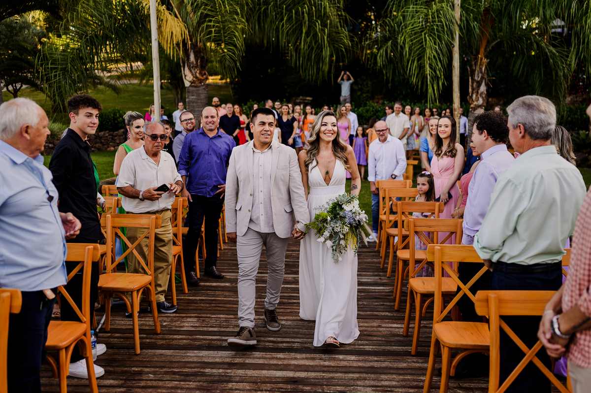 Casamento da Isaura e Lucas fotografado na cidade de Ibirubá RS pelo fotógrafo Jonatan Diego e sua assistente.
