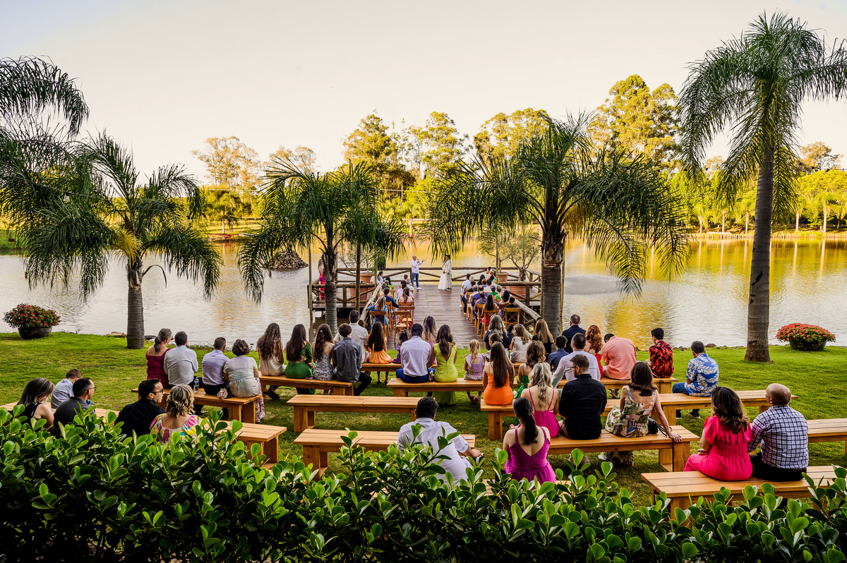 Casamento da Isaura e Lucas fotografado na cidade de Ibirubá RS pelo fotógrafo Jonatan Diego e sua assistente.