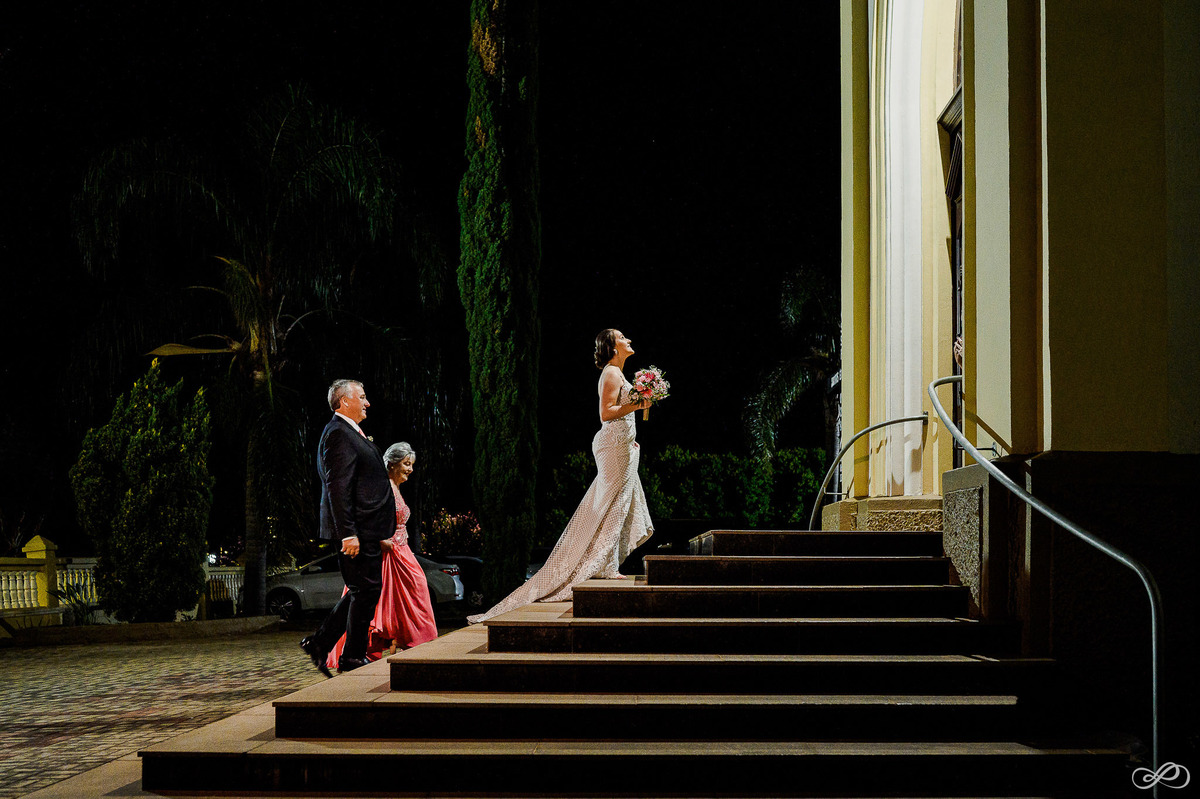 Casamento da Taís e do Tiago fotografado pelos fotógrafos Jonatan Diego e Bianca Pezzini na cidade de encantado rs