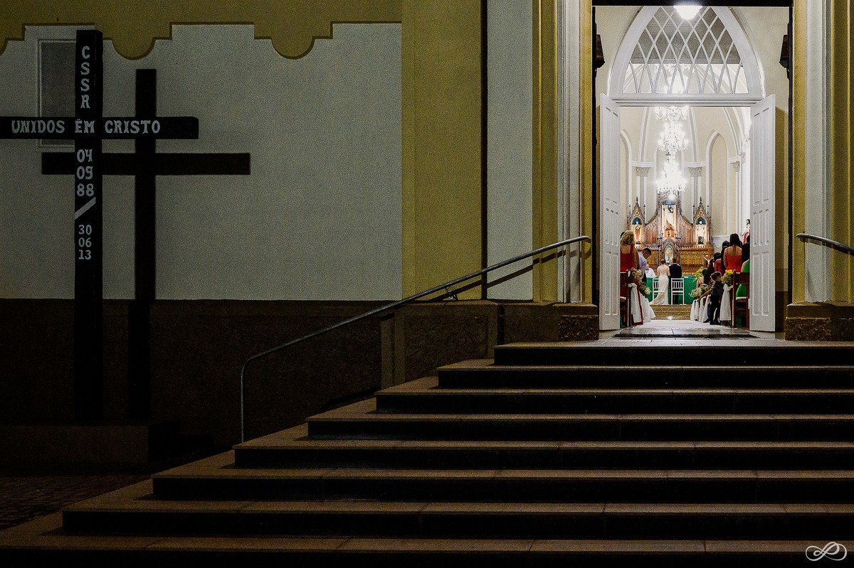 Casamento da Taís e do Tiago fotografado pelos fotógrafos Jonatan Diego e Bianca Pezzini na cidade de encantado rs