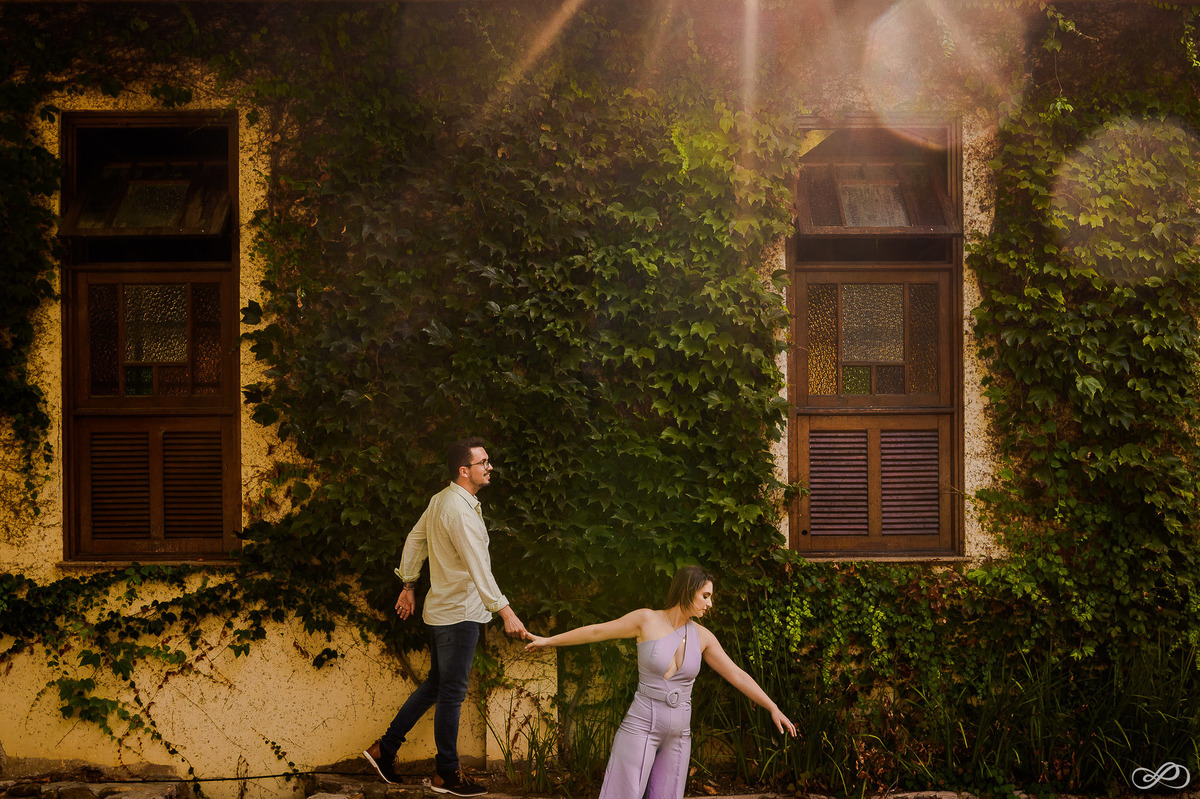 Ensaio pré casamento da Natália e do Lucas, fotografado pelo fótografo Jonaran Diego na vinícola miolo em bento gonçalves RS