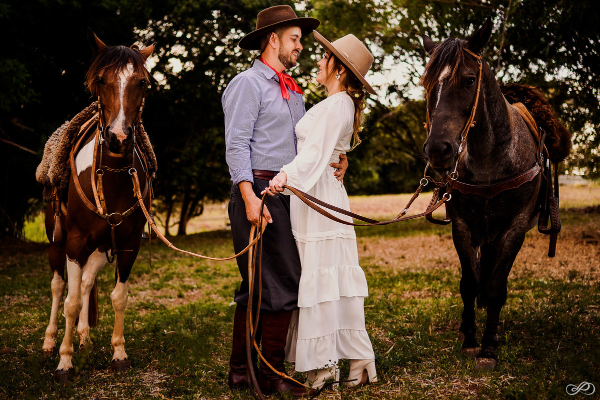 Ensaio pré casamento da Bruna e do Gabriel fotografado em fortaleza dos valos rs pelo fotógrafo Jonatan Diego