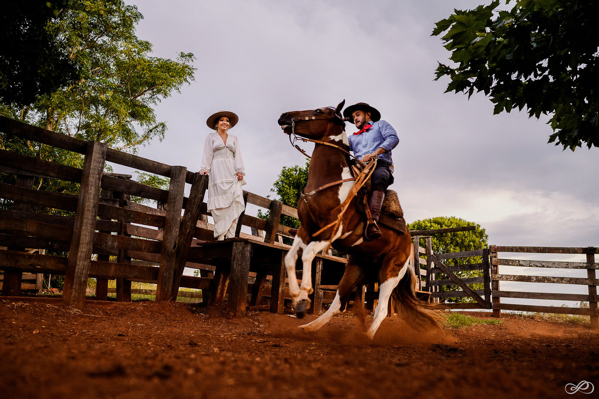 Ensaio pré casamento da Bruna e do Gabriel fotografado em fortaleza dos valos rs pelo fotógrafo Jonatan Diego