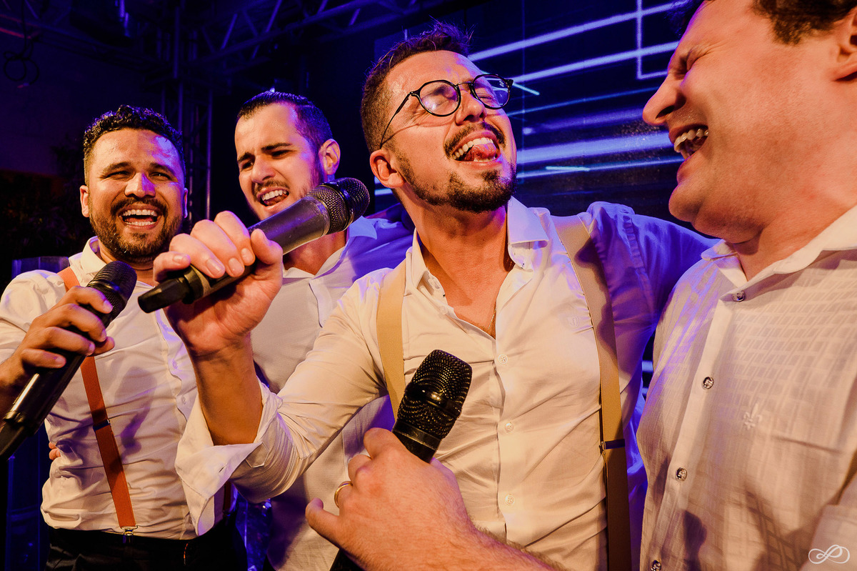 Foto do casamento do Lucas e da Natália fotografado pela casal Jonatan Diego e Bianca Pezzini no lago das palmeiras em Ibirubá - RS