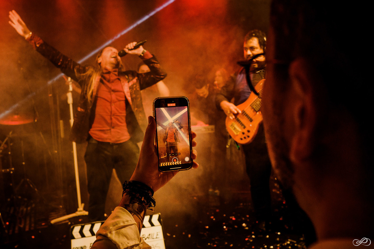 Foto do casamento do Lucas e da Natália fotografado pela casal Jonatan Diego e Bianca Pezzini no lago das palmeiras em Ibirubá - RS