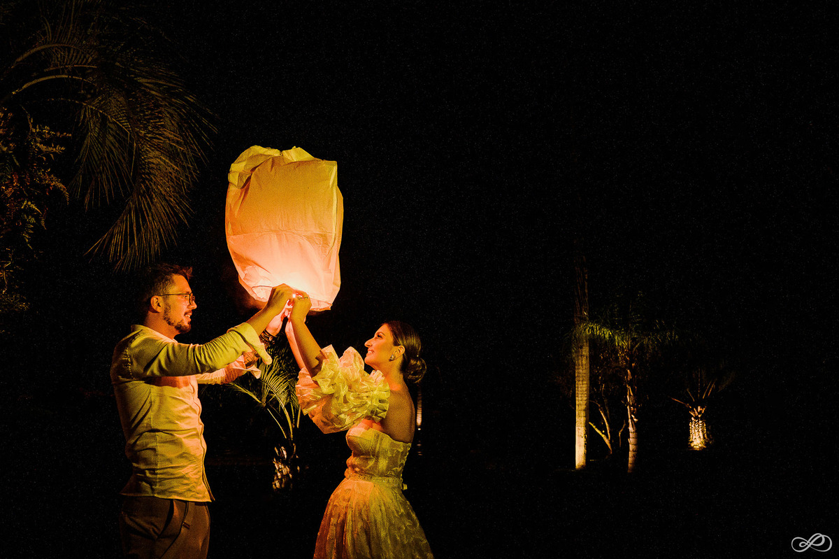 Foto do casamento do Lucas e da Natália fotografado pela casal Jonatan Diego e Bianca Pezzini no lago das palmeiras em Ibirubá - RS