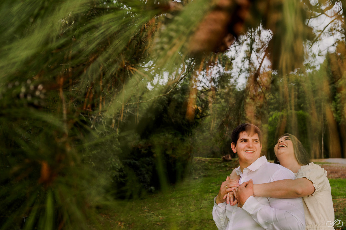 Ensaio pré casamento da Laura e do Guilherme, fotografado no espaço gariba em encantado, fotos feita pelo fotógrafo Jonatan Diego e sua assistente Biana Pezzini