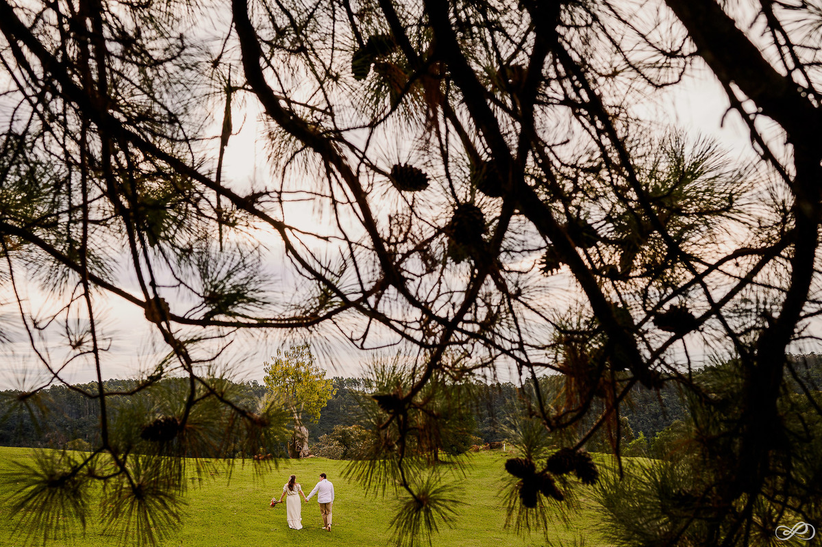 Ensaio pré casamento da Laura e do Guilherme, fotografado no espaço gariba em encantado, fotos feita pelo fotógrafo Jonatan Diego e sua assistente Biana Pezzini