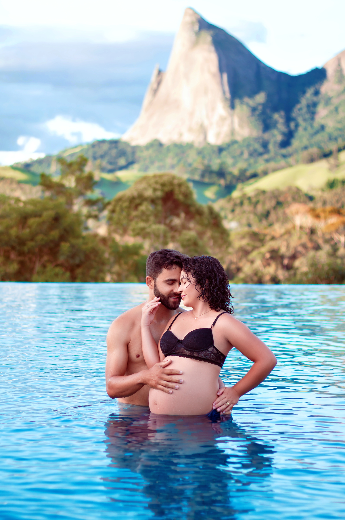 BOOK GESTANTE LEH FOTOGRAFA 
PEDRA AZUL