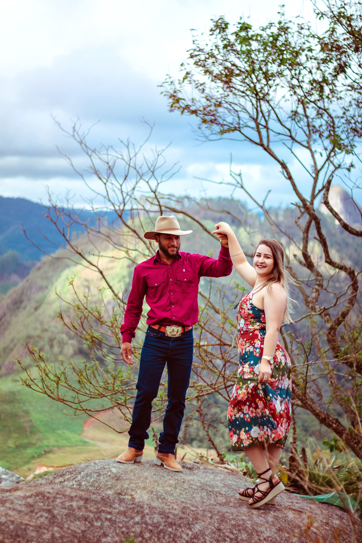 ENSAIO CASAL LEH FOTOGRAFA
FRUTEIRAS