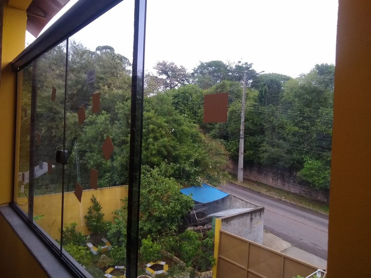 Janelas de vidro fumê temperado visto por dentro