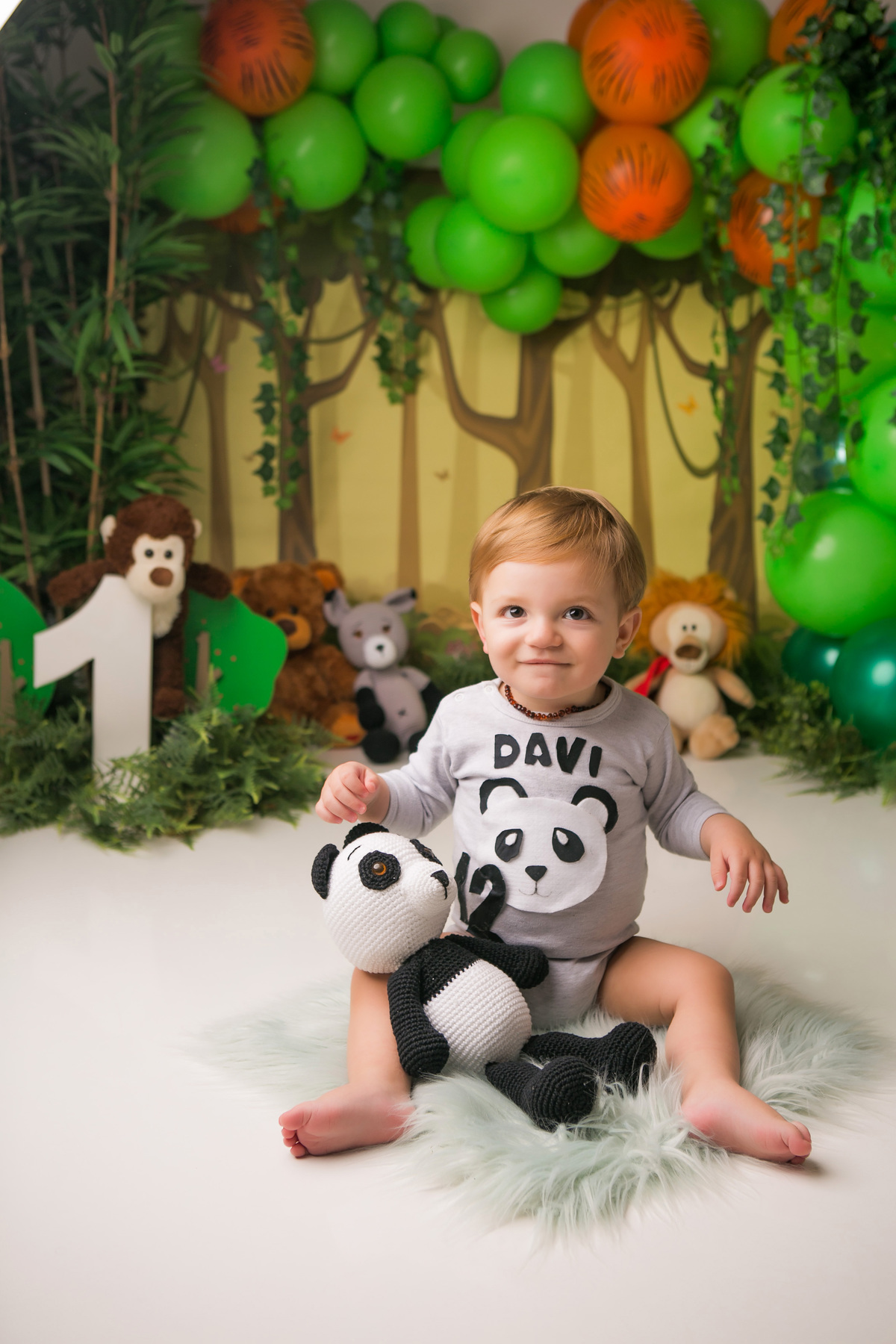 smash the cake, ensaio com bolo, ensaio infantil, ensaio primeiro ano, acompanhamento de bebe, fotografa infantil, ensaio de aniversario, aniversario infantil, estudio fotografico, foto, fotografa, itajai, bc, camboriu