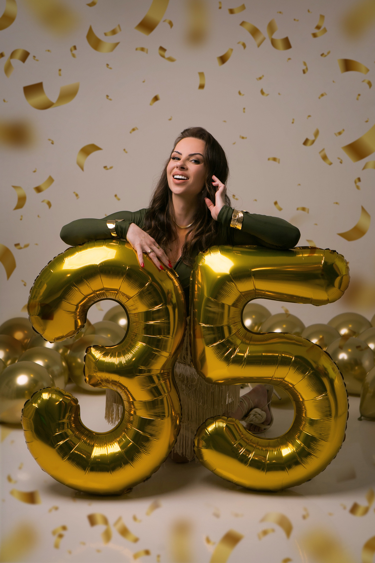 Ensaio bday, ensaio de aniversario, fotos de evento, fotografa de aniversario, retrato feminino, retrato em estudio, estudio fotográfico, estudio de foto em bc, estudio de foto em balneario Camboriú, fotografa em balneario Camboriú, fotografa em bc, 