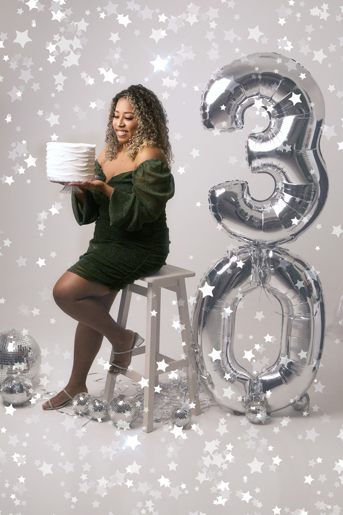 #ensaio15anos #ensaiofeminino #ensaionoestudio #estudiofotografico #estudiodefoto #fotografa #fotografia #foto #balneariocamboriu #itajai #itapema #tijucas #meia praia #portobelo #bombinhas #gaspar #ensaionapraia #fotosnapraia #ensaiodeaniversario 
#fotos