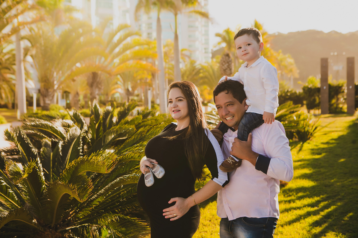 ensaio gravida, ensaio gestante, book gravida, book gestante, fotos de familia, fotos de gravida, book externo, fotos externas, ensaio externo, ensaio na praia,