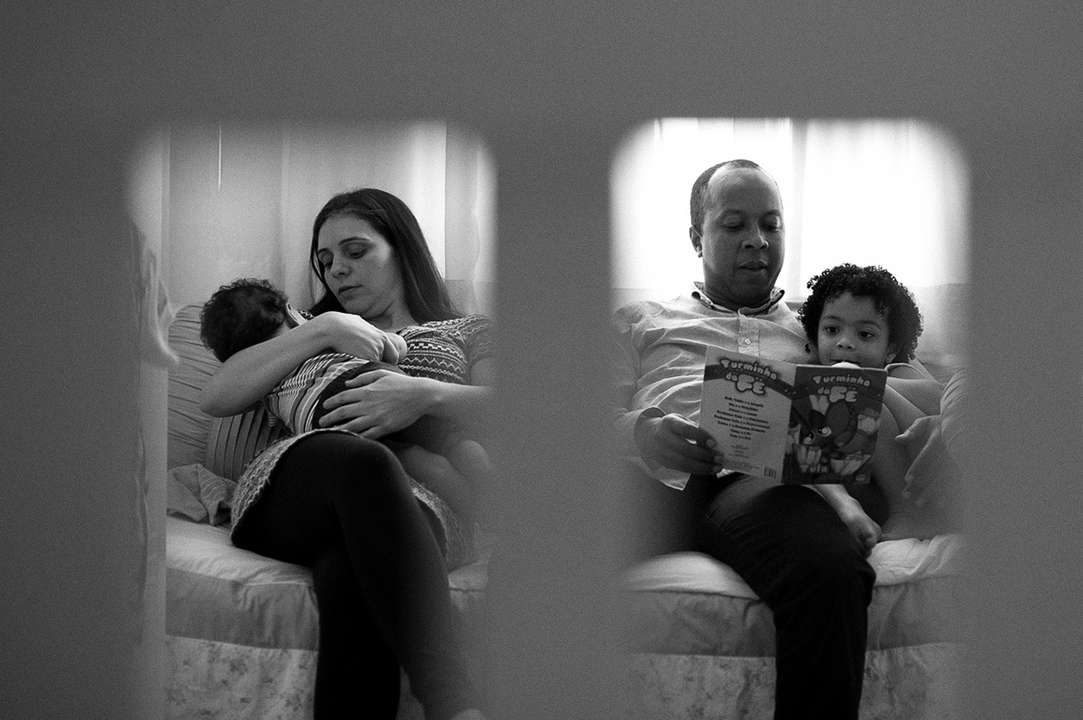 Ensaio fotográfico diferente, Fotografia Lifestyle, menino e menina, hora da história e de dormir