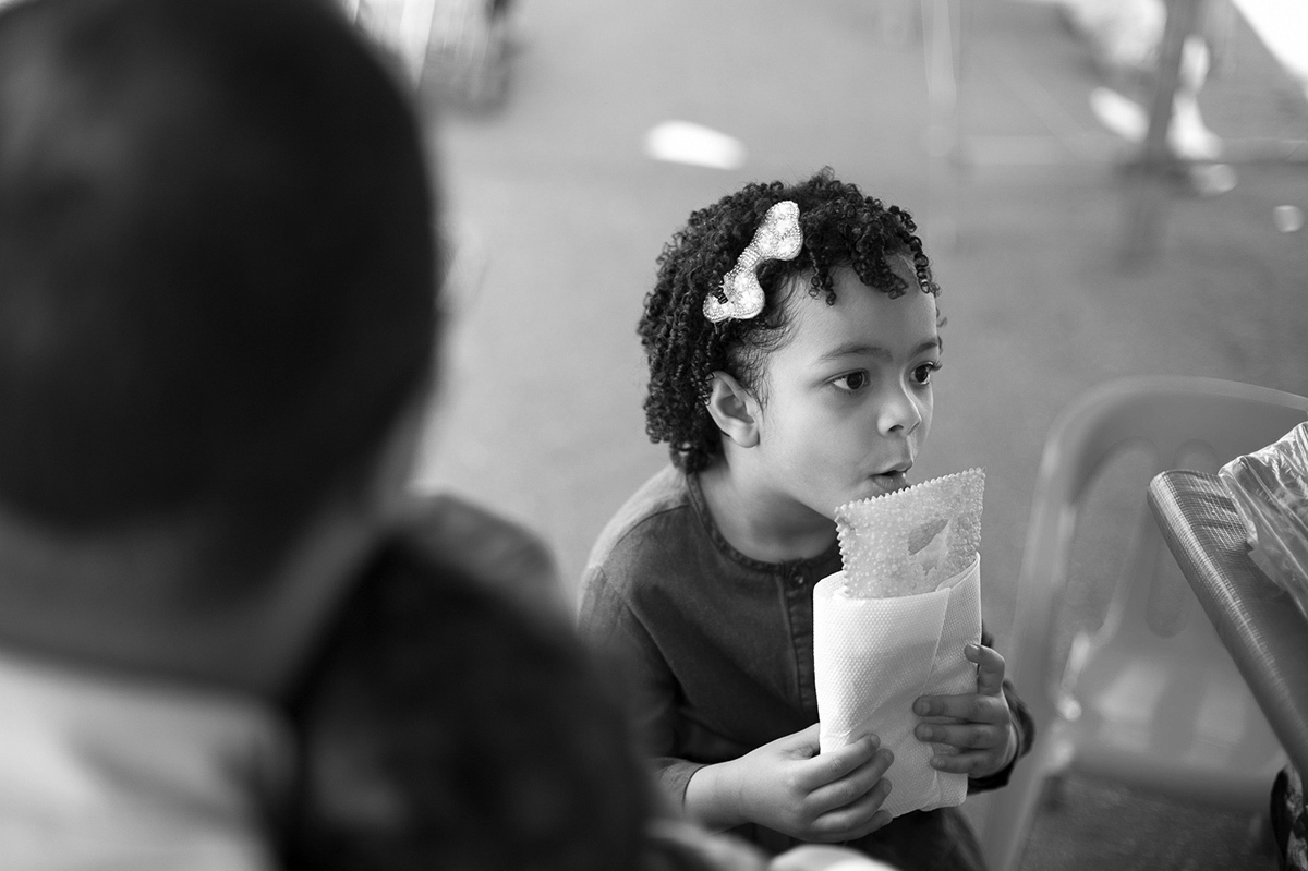 O melhor Pastel é o de feira, fotografia de família feito na feira. fotografo de família em São Paulo.
