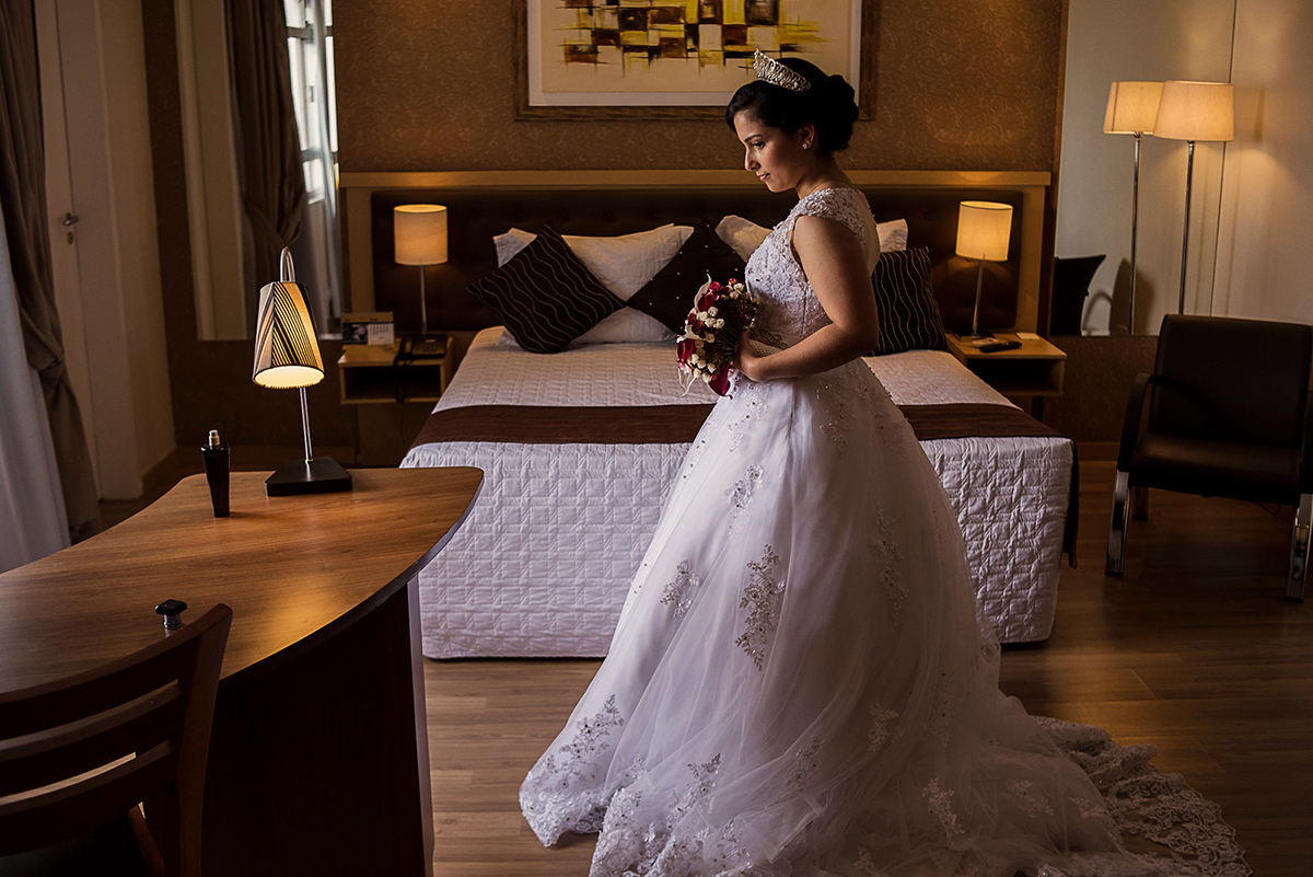 noiva pronta no making of, pronta para casar no apartamento para noivas