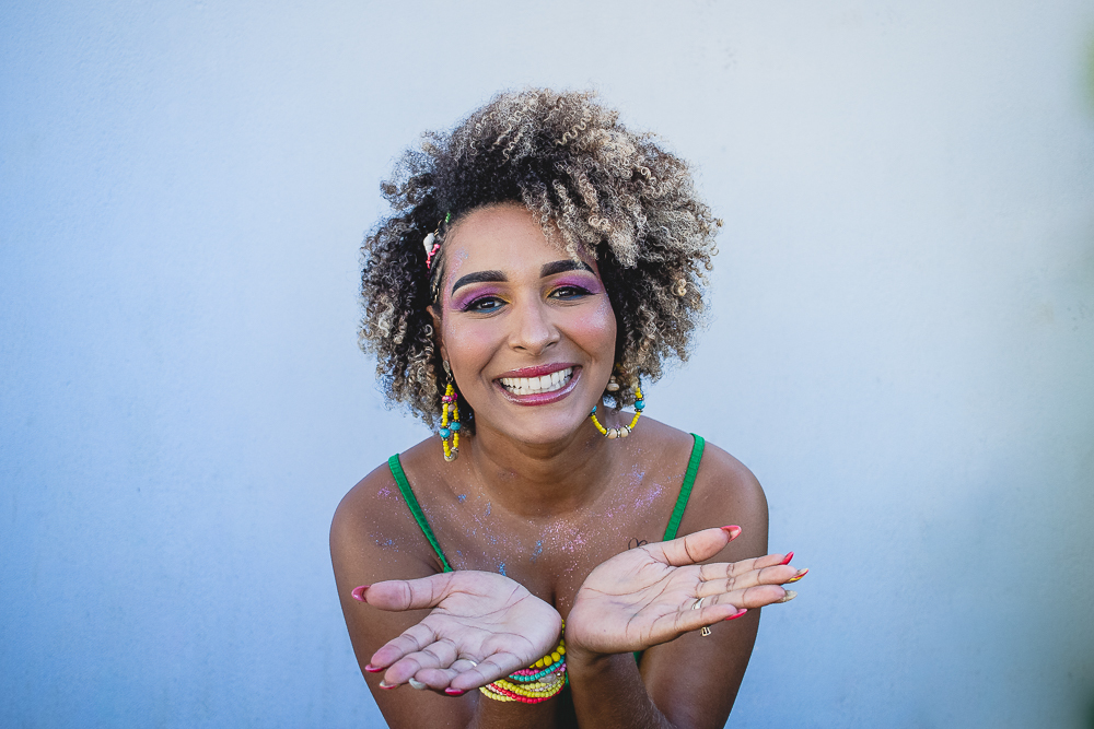 abraço na alma, alan smyth, alan smyth fotografo em sao mateus es, ensaio em casa, corporativo feminino, ensaio afetivo, ensaio intimista, fotografia afetiva, fotografia feminina, onde fotografar em sao mateus, cachos