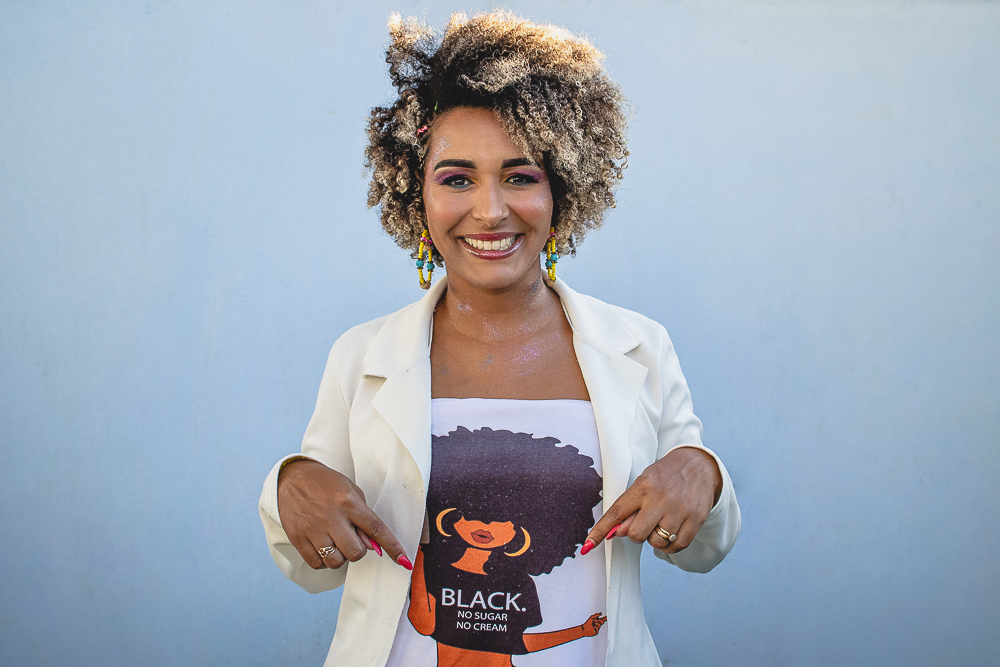 abraço na alma, alan smyth, alan smyth fotografo em sao mateus es, ensaio em casa, corporativo feminino, ensaio afetivo, ensaio intimista, fotografia afetiva, fotografia feminina, onde fotografar em sao mateus, cachos