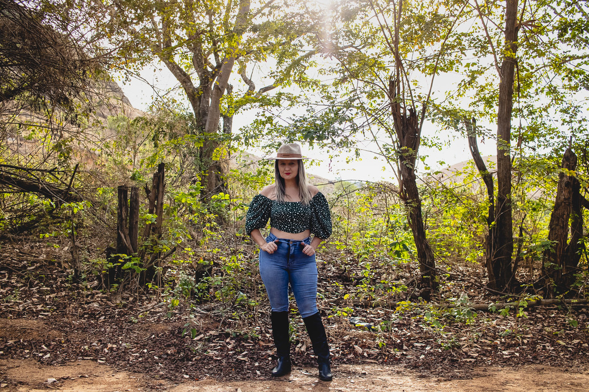 braço na alma, alan smyth, alan smyth fotografo em mantena mg, ensaio feminio, ensaio afetivo, ensaio intimista, fotografia afetiva, fotografia feminina, onde fotografar em mantena mg, sertanejo, mulher sertaneja, country