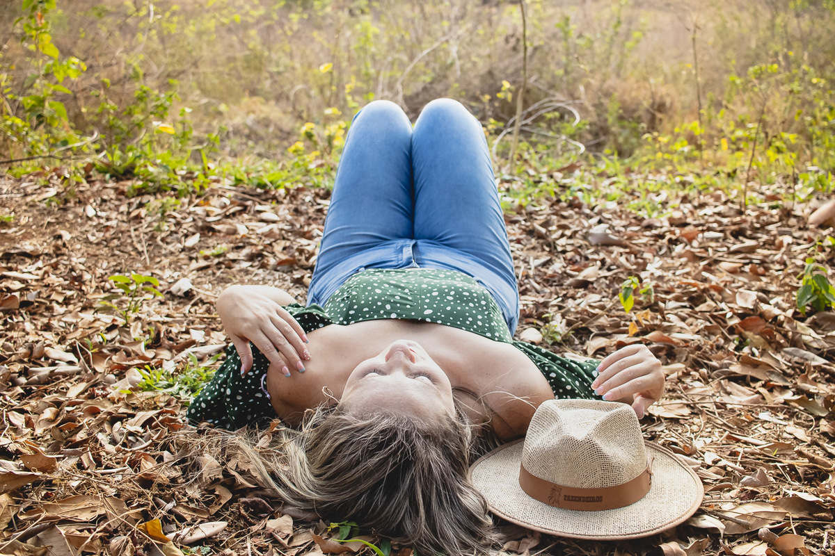 braço na alma, alan smyth, alan smyth fotografo em mantena mg, ensaio feminio, ensaio afetivo, ensaio intimista, fotografia afetiva, fotografia feminina, onde fotografar em mantena mg, sertanejo, mulher sertaneja, country