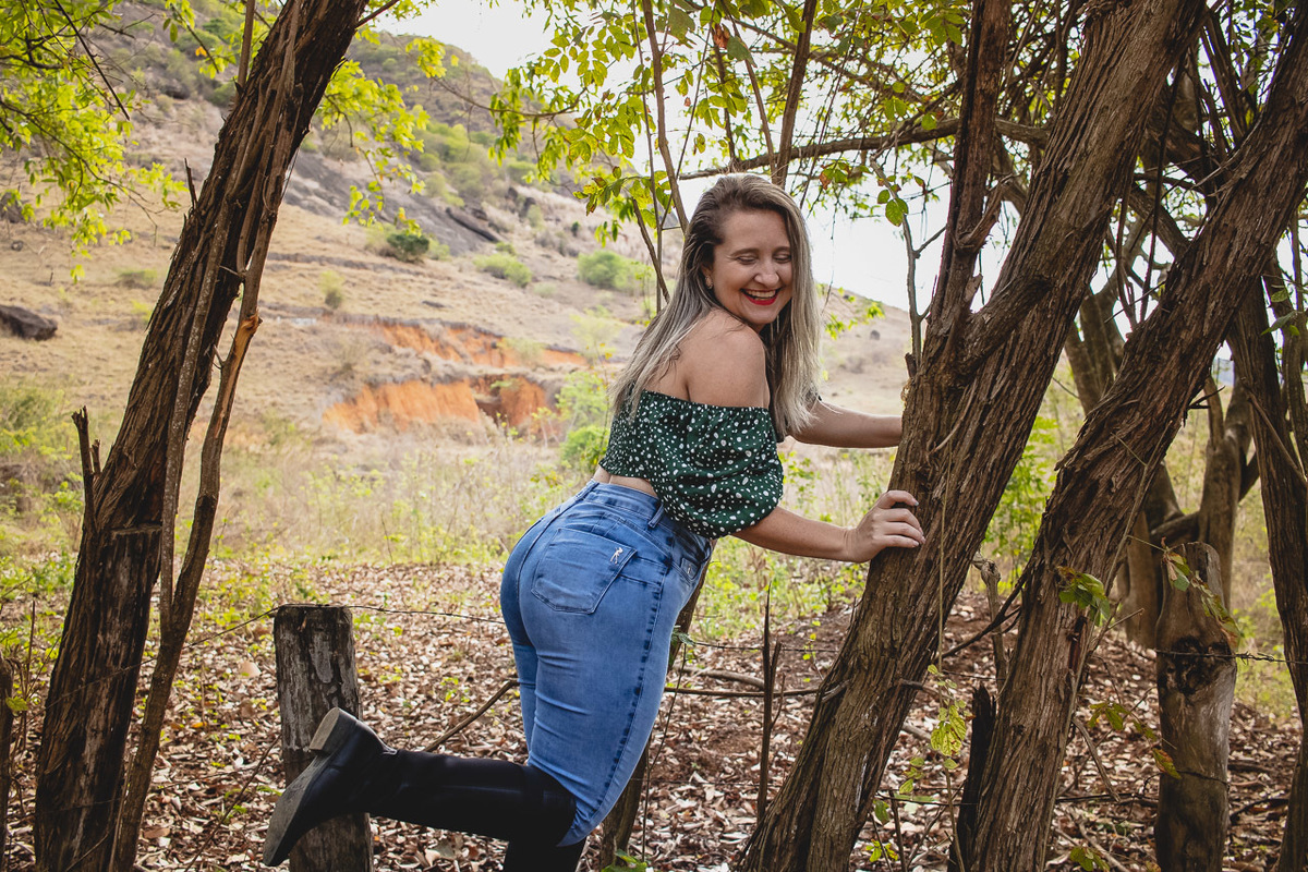 braço na alma, alan smyth, alan smyth fotografo em mantena mg, ensaio feminio, ensaio afetivo, ensaio intimista, fotografia afetiva, fotografia feminina, onde fotografar em mantena mg, sertanejo, mulher sertaneja, country