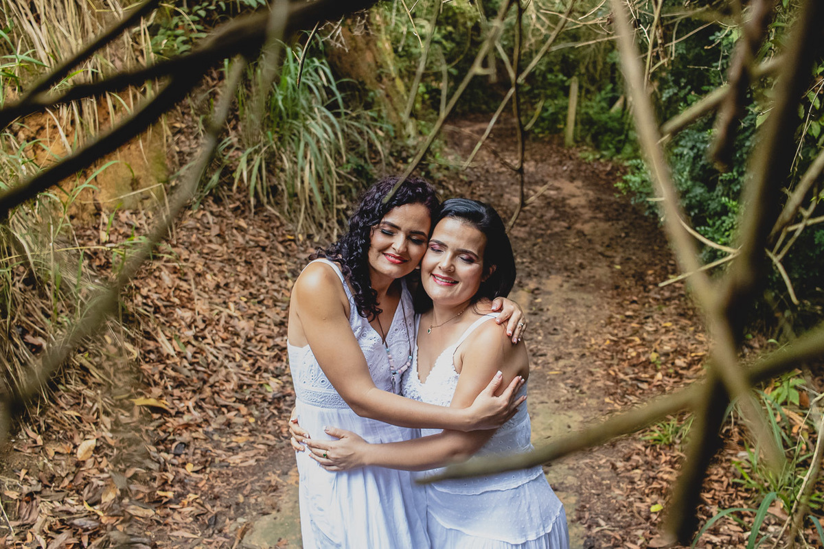 abraço na alma, alan smyth, ensaio da familia, ensaio de familia sao mateus, familia, familia santuario da vida, fotografia afetiva, fotografo afetivo, fotografo em sao mateus es, fotografo es, mae de menina, onde fotografar em sao mateus, externas