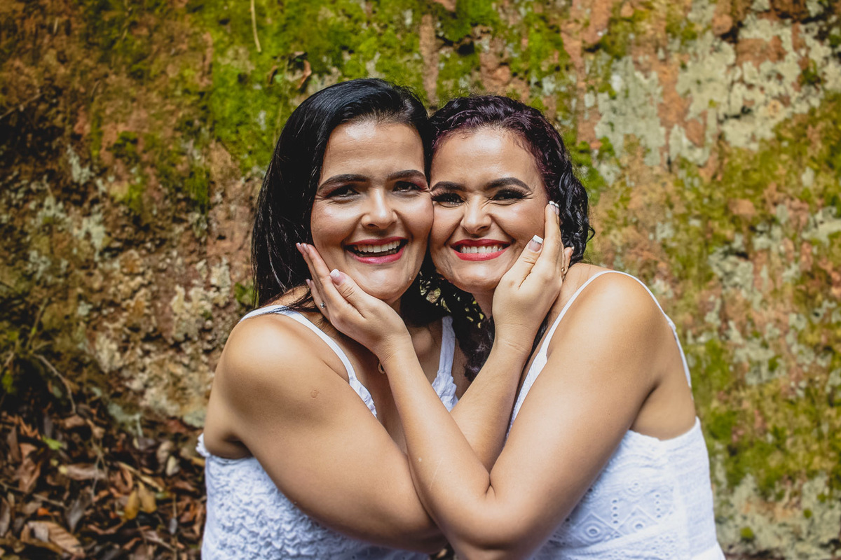 abraço na alma, alan smyth, ensaio da familia, ensaio de familia sao mateus, familia, familia santuario da vida, fotografia afetiva, fotografo afetivo, fotografo em sao mateus es, fotografo es, mae de menina, onde fotografar em sao mateus, externas