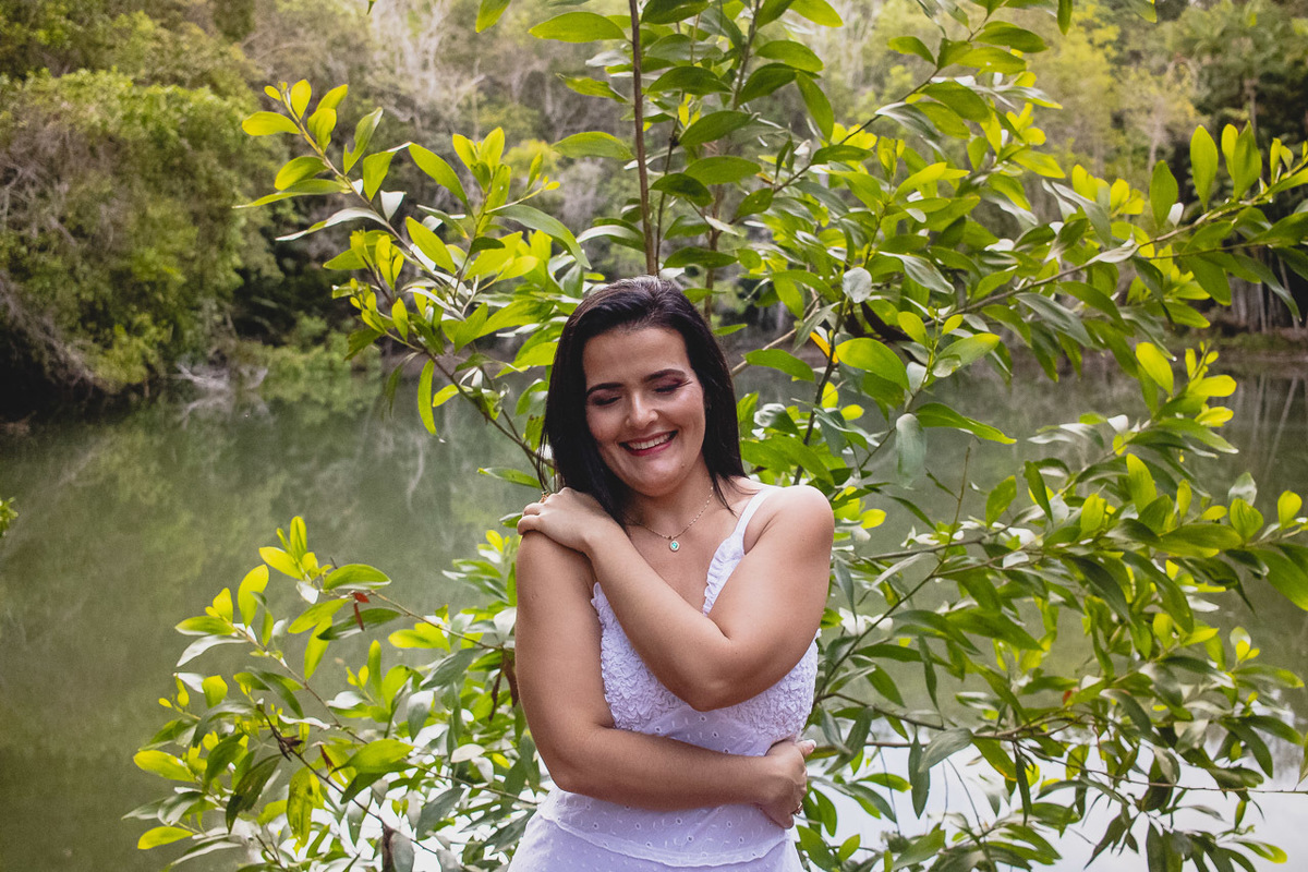 abraço na alma, alan smyth, ensaio da familia, ensaio de familia sao mateus, familia, familia santuario da vida, fotografia afetiva, fotografo afetivo, fotografo em sao mateus es, fotografo es, mae de menina, onde fotografar em sao mateus, externas