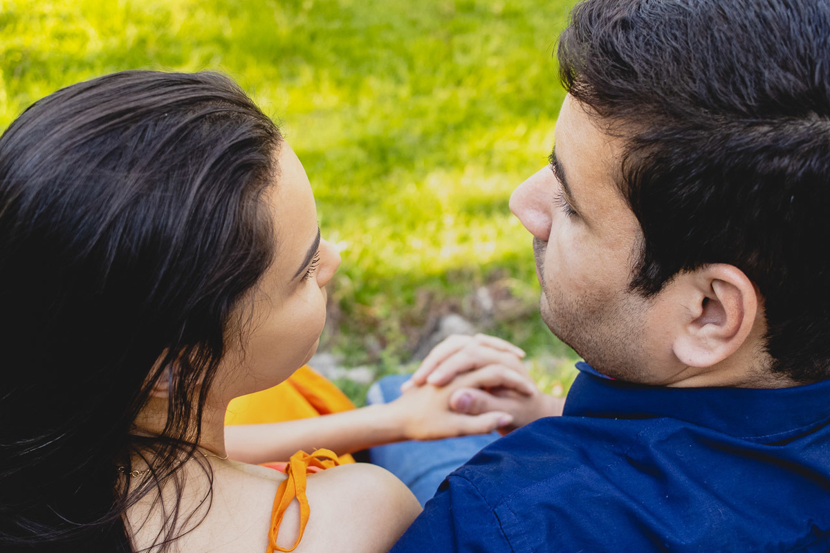 abraço na alma, alan smyth fotografo em mantena mg, couple photos, couple session, ensaio afetivo, ensaio intimista, fotografia afetiva, fotografia de casal, onde fotografar em mantena, fotografia em mantena, ensaio de casal mantena, retrato de casal